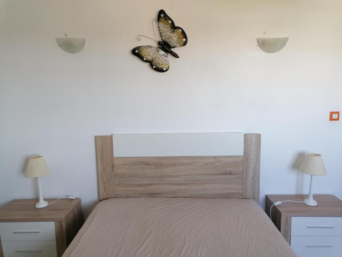 شقة Apartamento 405 Em Urbanizacao Com Piscinas تافيرا المظهر الخارجي الصورة