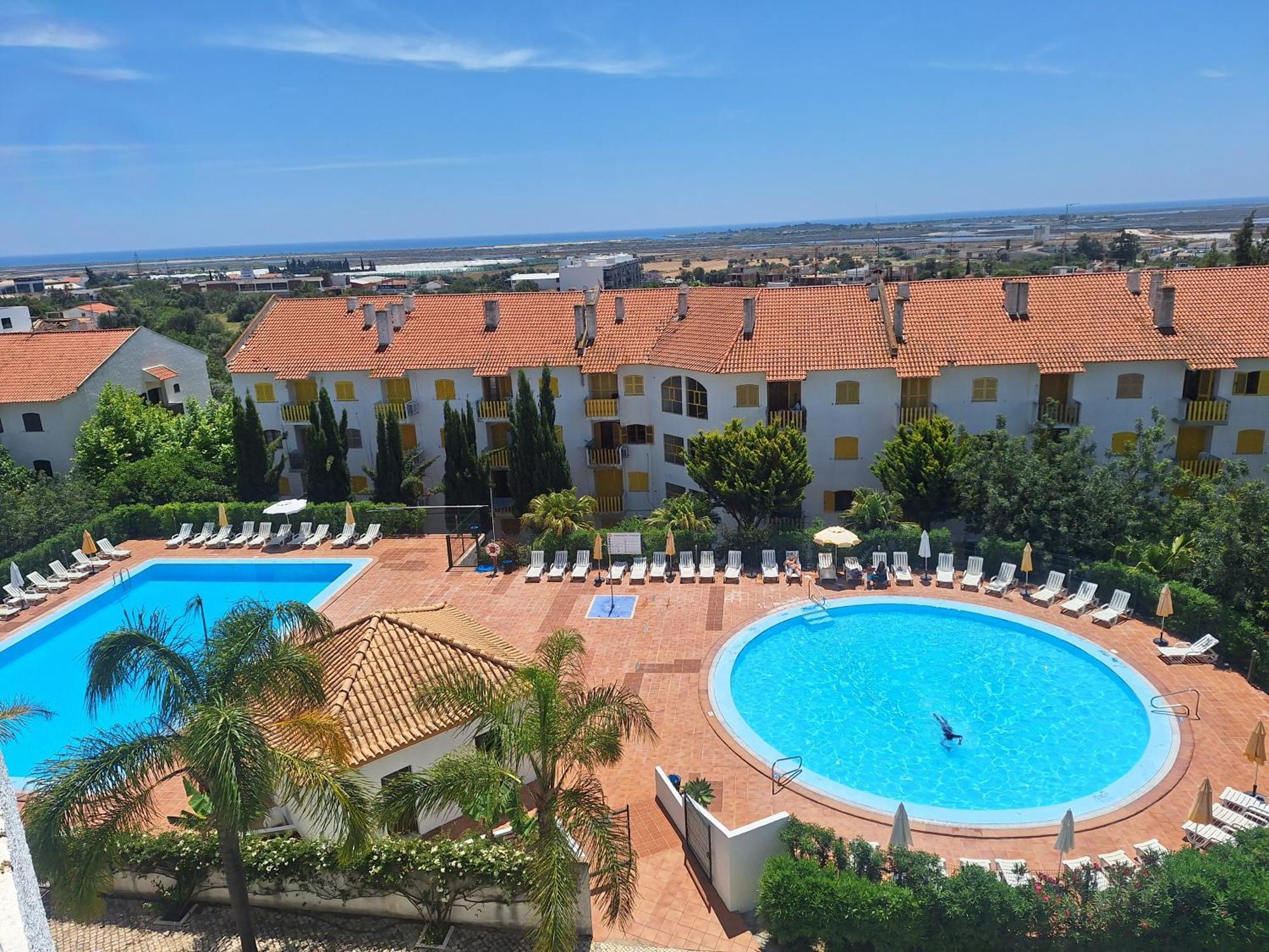 شقة Apartamento 405 Em Urbanizacao Com Piscinas تافيرا المظهر الخارجي الصورة